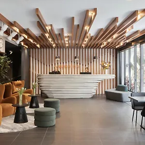Kennigo Brisbane, Independent Collection By Evt **** Brisbane